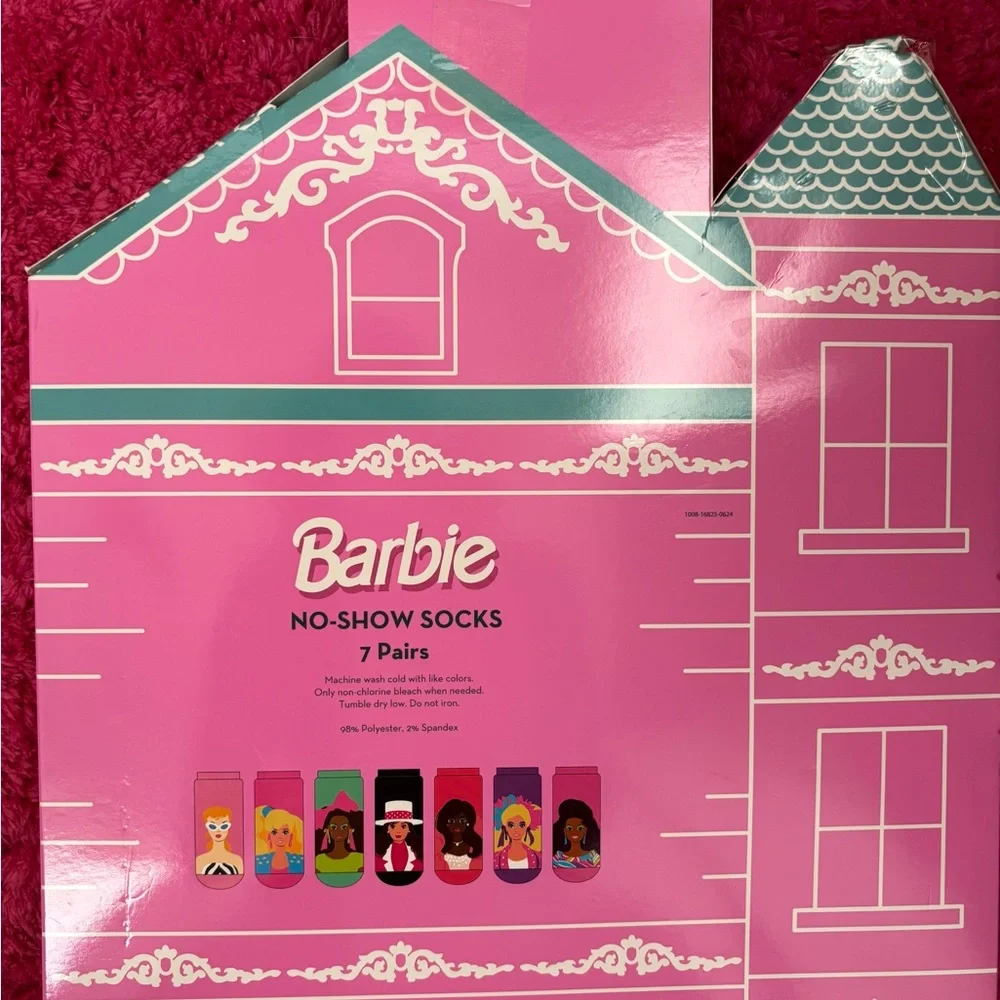 NIB Barbie no show socks 7 pairs in a dream house box